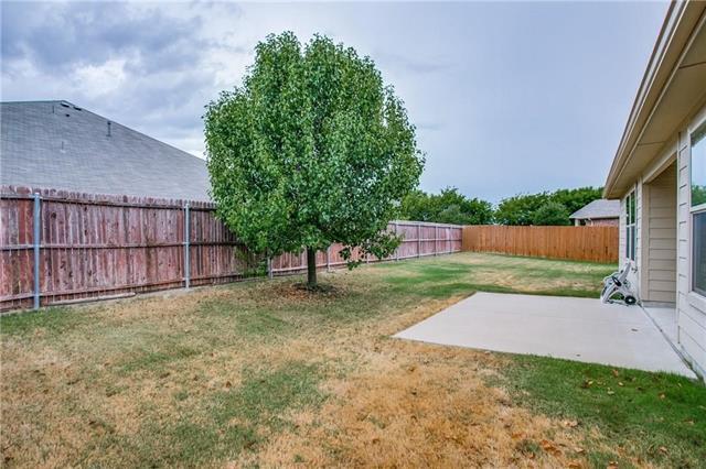 Building Photo - 9721 Sleepy Hollow Dr