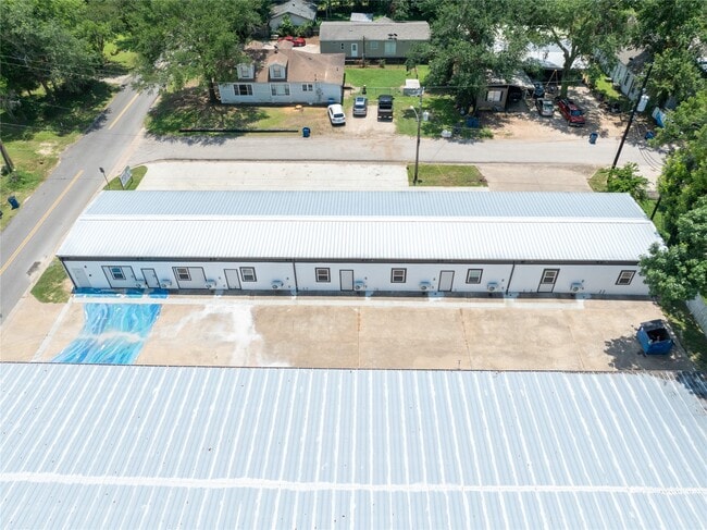 Building Photo - 2612 Castle St