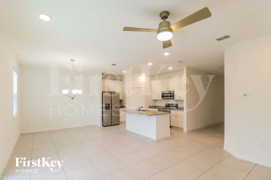 Building Photo - 121 Windsor Reserve Dr