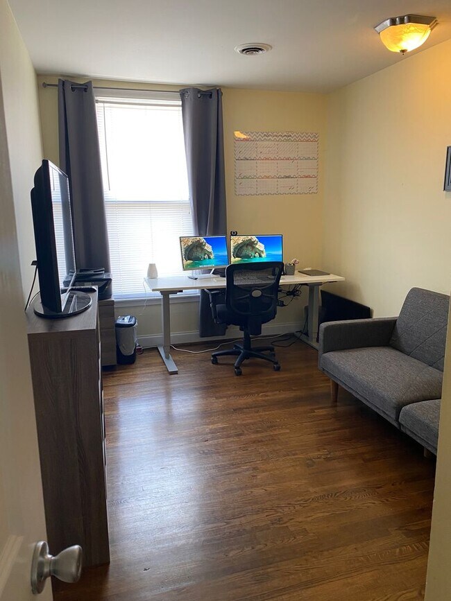 Building Photo - 246 White Bridge Pike