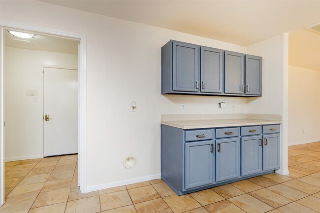 Building Photo - 2830 Katy Briar Ln