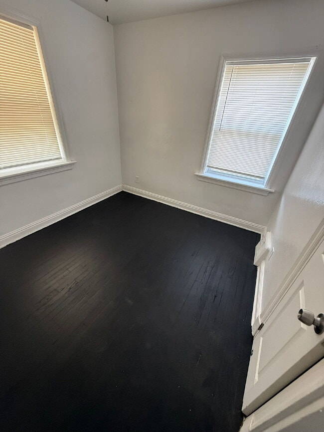 Building Photo - Affordable 2 Bedroom Home Available Now in...
