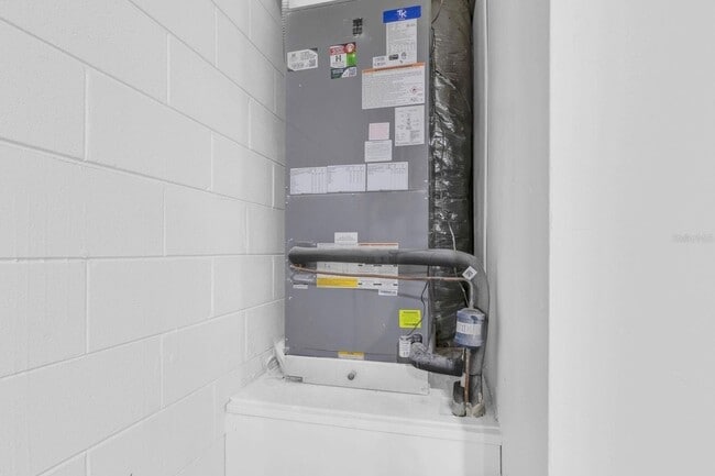 Building Photo - 2622 Liz Ln