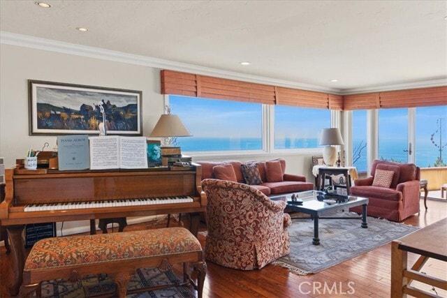 Building Photo - 27 N Vista De Catalina