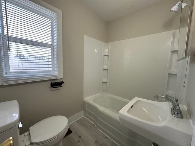 Building Photo - CENTER TOWNSHIP! **** SECTION 8 ****