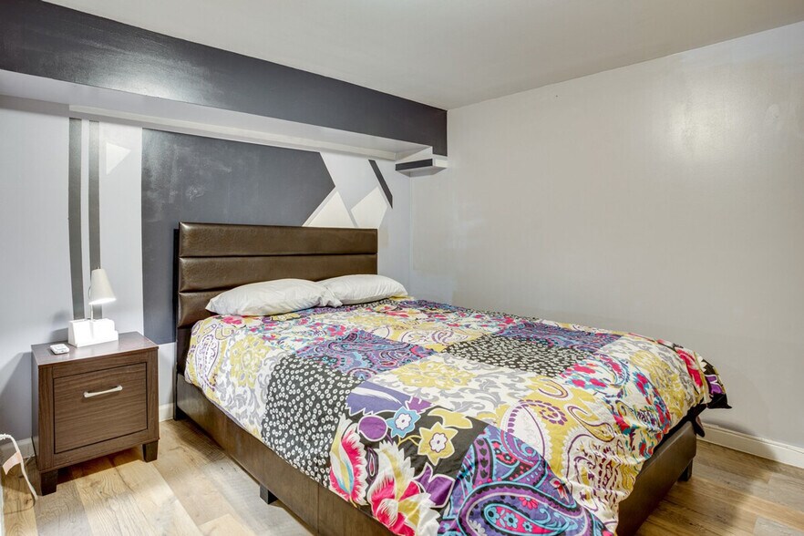 Building Photo - 787 S 13th St