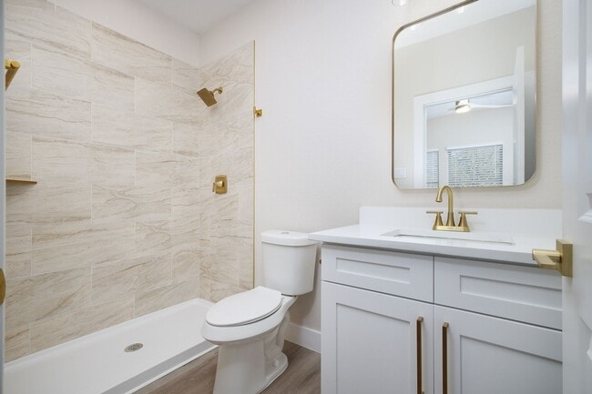 Building Photo - All Units Are Available With Brandnew Full Appliance Package