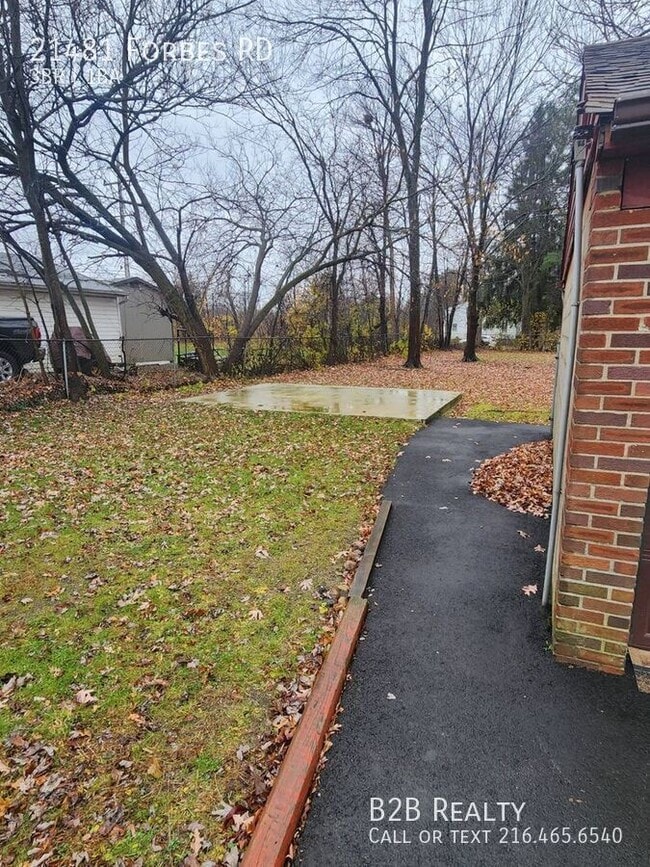 Building Photo - 21481 Forbes Rd