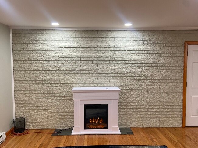 Building Photo - 434 Oldt Rd