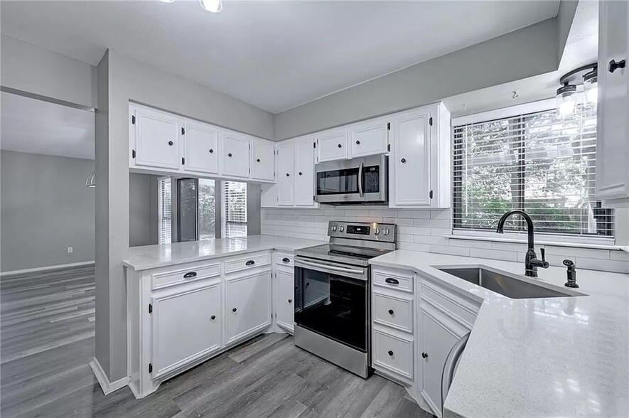 Kitchen is in a separate unit that you will have access to - 12806 Arrowhead Pass