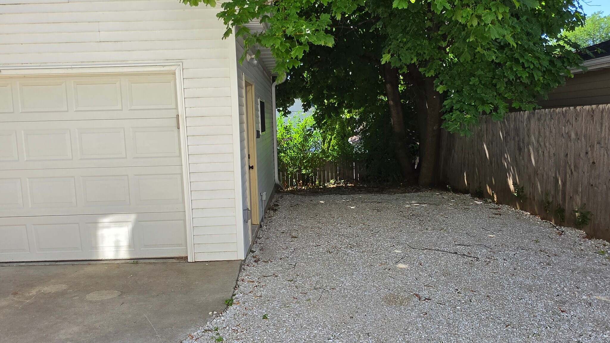 Building Photo - 3813 N Frederick Ave