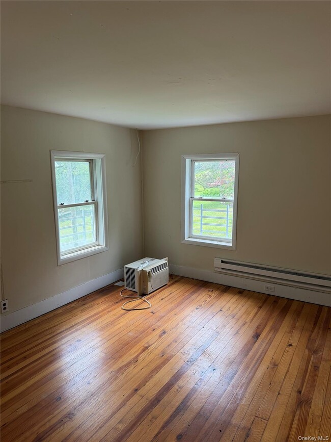 Building Photo - 247 Sprague Ave