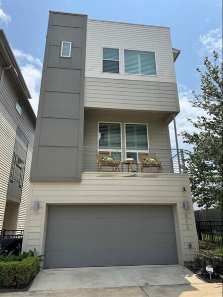 Building Photo - 312 Eado Park Cir