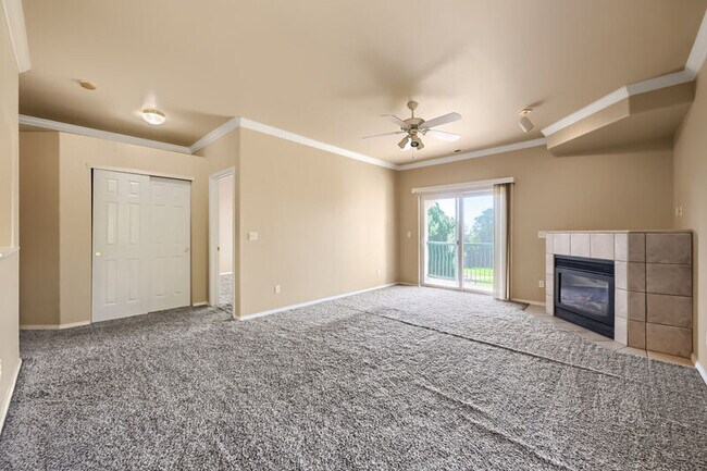 Building Photo - 3060 Mandalay Grove