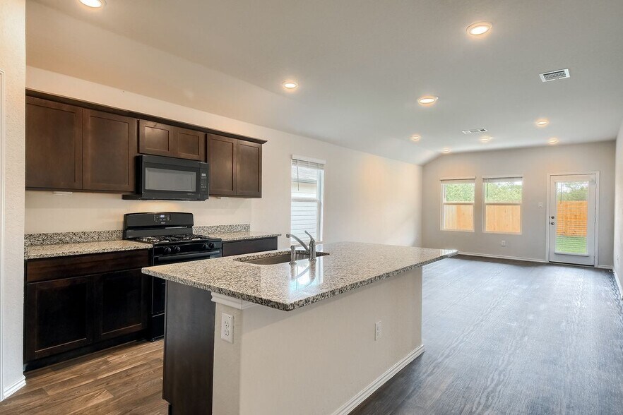 Building Photo - 745 Adler Way