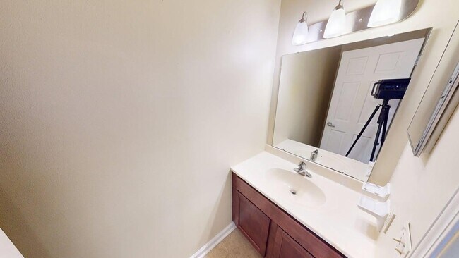 Building Photo - 3861-3869 McRee