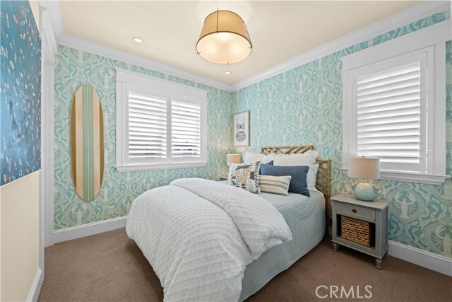 Building Photo - 33 Palermo Walk
