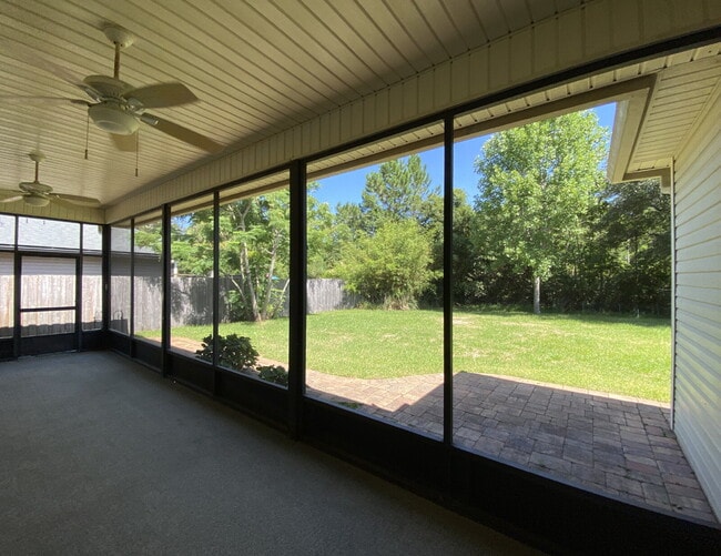 Building Photo - 9533 Maidstone Mill Dr W