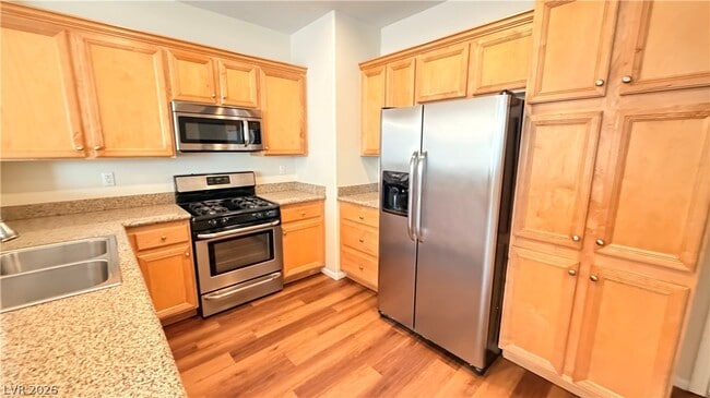 Building Photo - 1525 Spiced Wine Ave