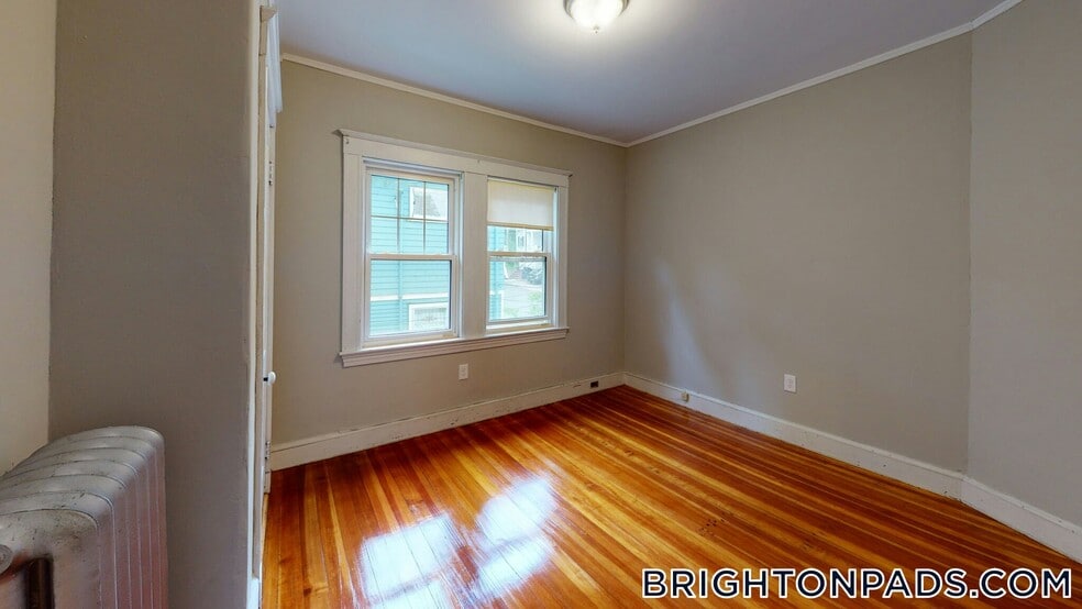 Building Photo - 20-22 Upcrest Rd.