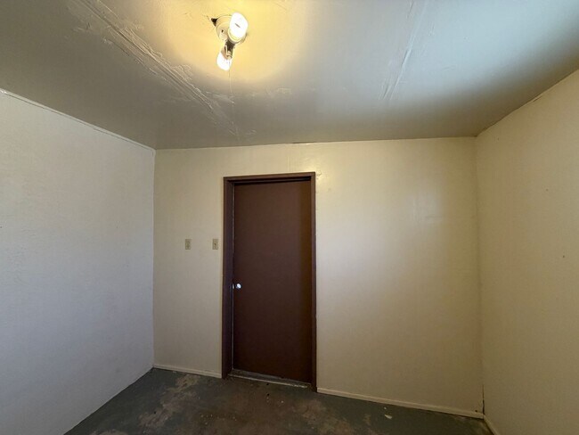 Building Photo - 2 Bedroom Single Story Home Available Near San Mateo Blvd NE & Constitution Ave NE!