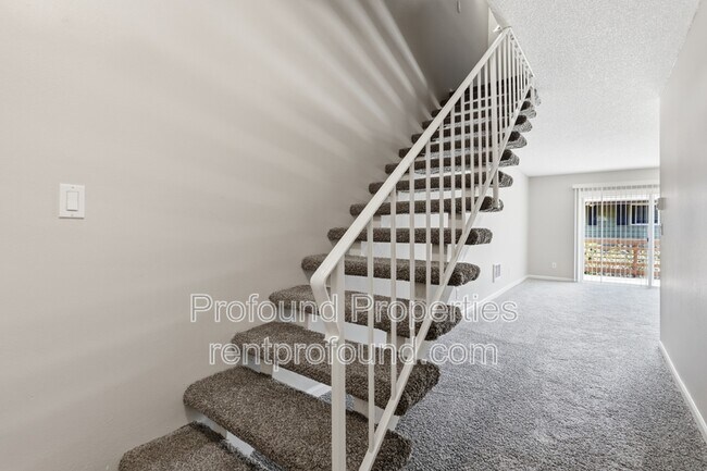 Building Photo - 6030 SW 130th Ave