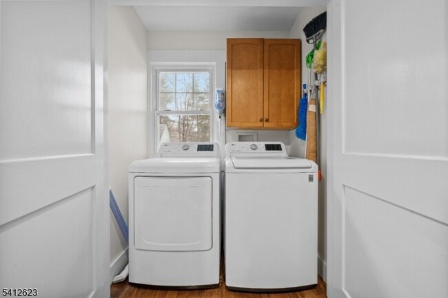 Building Photo - 92 Myrtle Ave