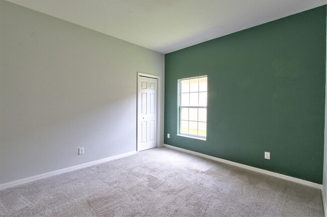 Building Photo - 5868 Duskywing Dr