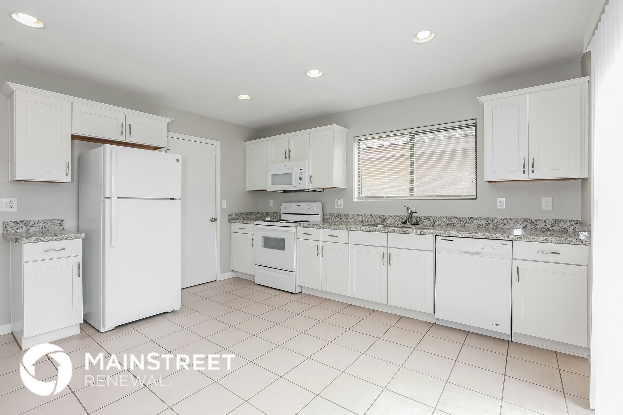 Building Photo - 1566 S Danielson Way