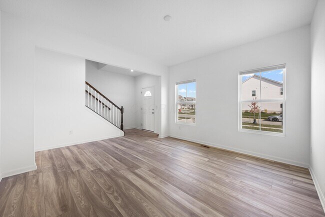 Building Photo - 6295 Honey Farm Wy