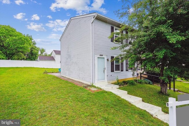 Building Photo - 5200 Sweet Gum Terrace