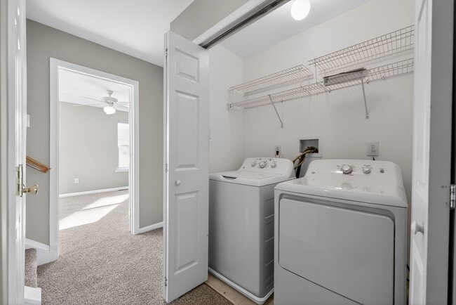 Building Photo - Gorgeous Recently Renovated 3 BR, 2.5 Bath Conshohocken Townhome!