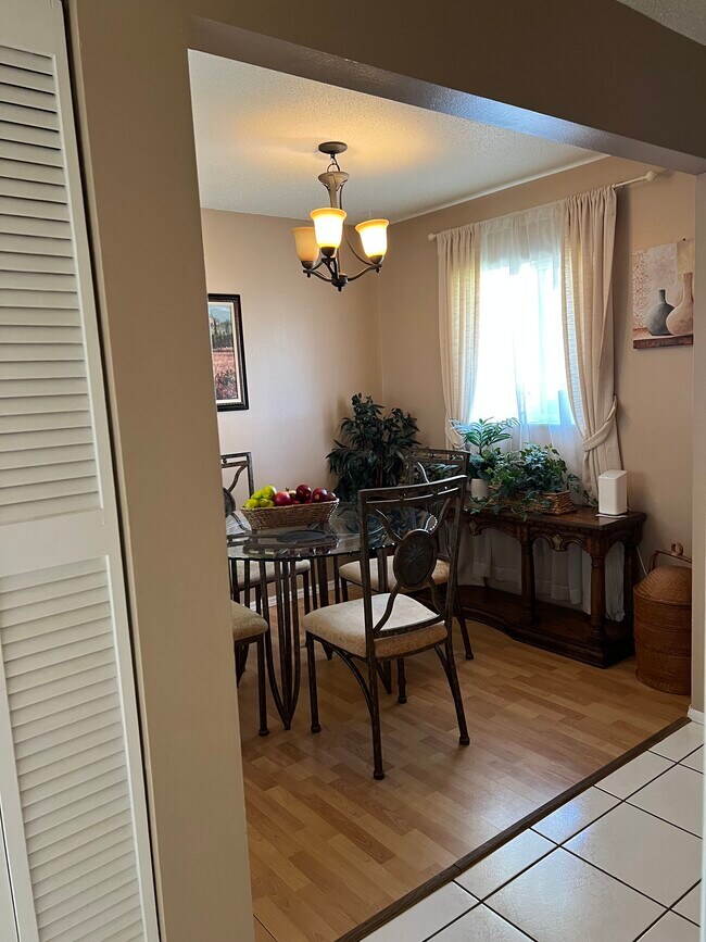 Building Photo - 2772 Woodgate Ln