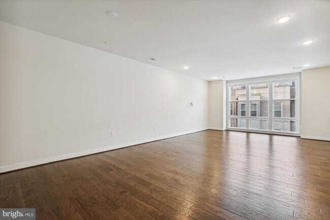 Building Photo - 13411 Launders St