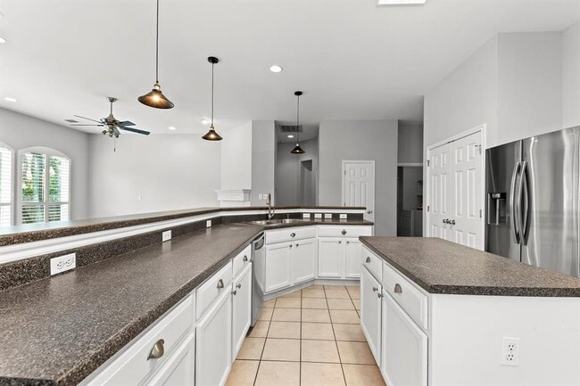 Building Photo - 7003 Currier Cove