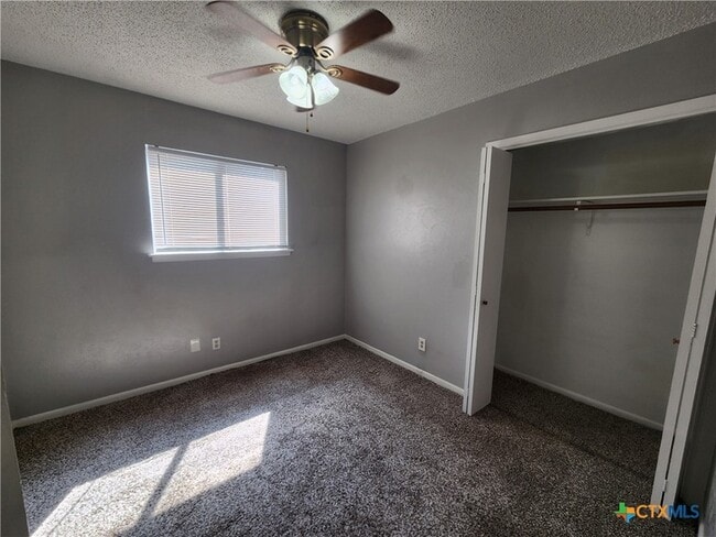 Building Photo - 1807 Janis Dr