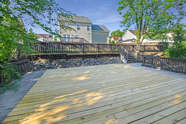 Building Photo - Pet Friendly Four Bedroom!