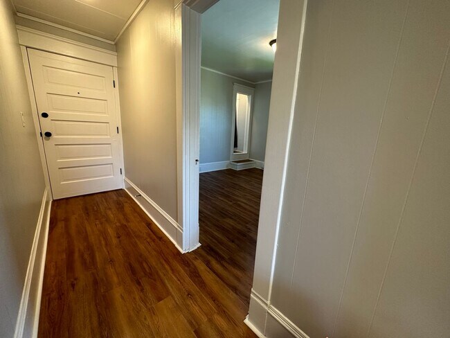 Building Photo - 2421 Rucker Ave