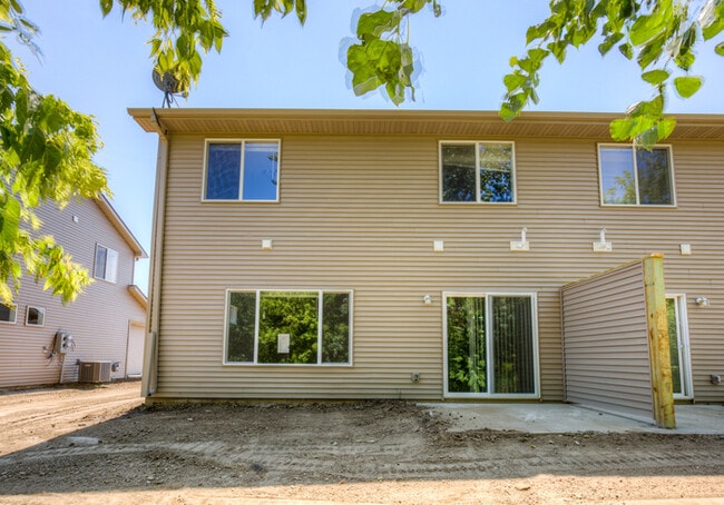 Building Photo - 306 SE 30th