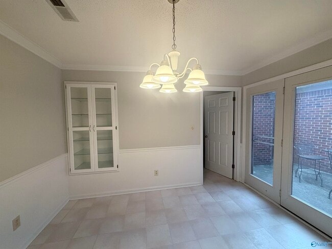 Building Photo - 248 W Lake Cir