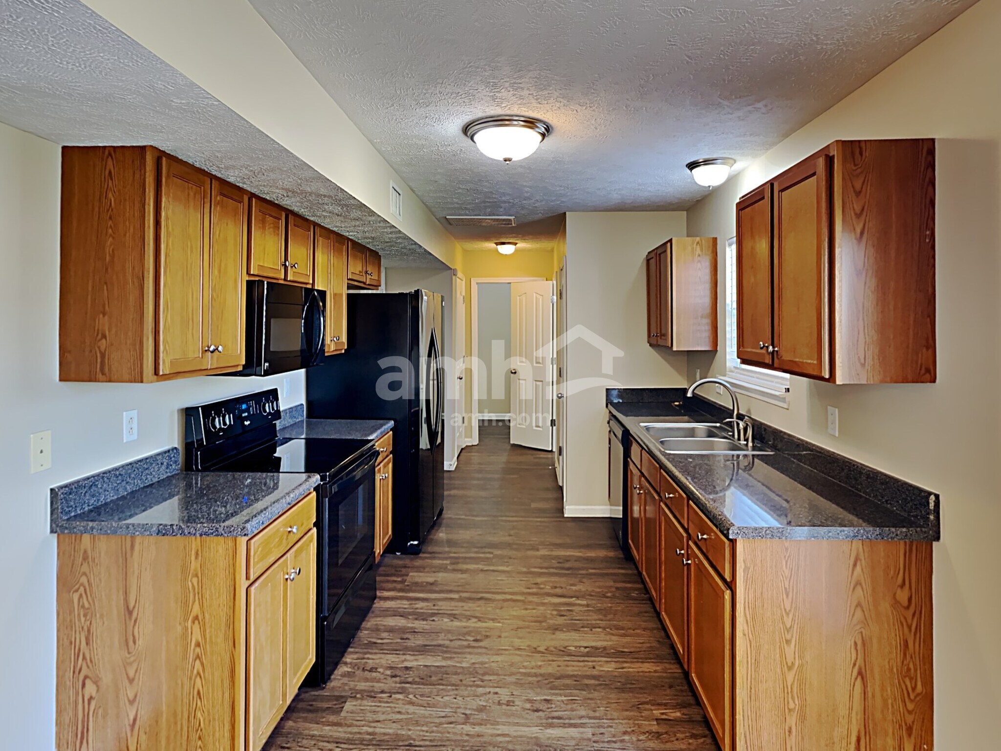 Building Photo - 3044 Donard Ct