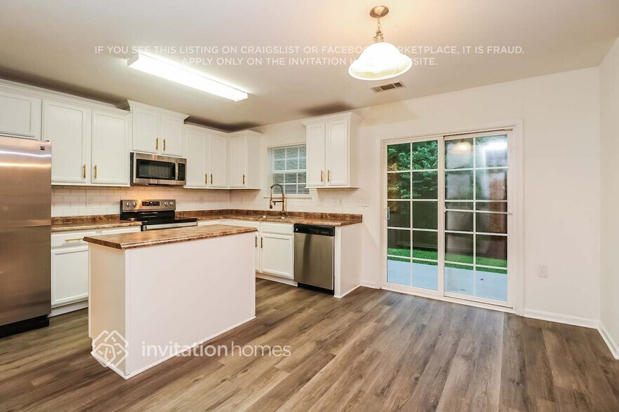 Building Photo - 12927 Settlers Trail Ct