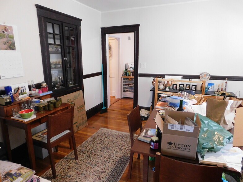 Primary Photo - 142 Dudley St