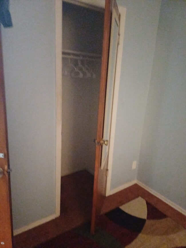 Building Photo - 14214 130th Ave