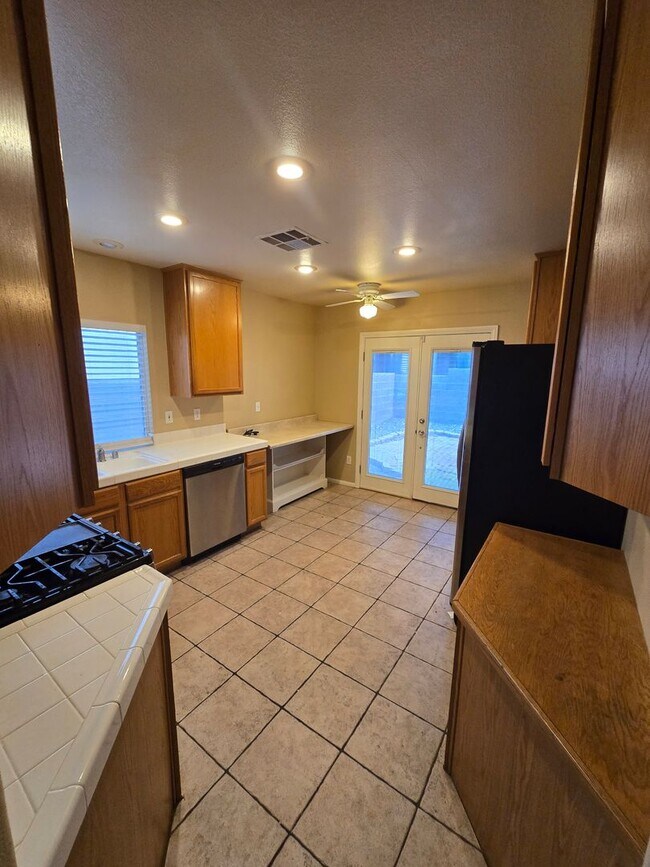 Building Photo - 816 Bow Creek Ln