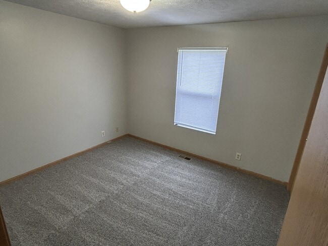 Building Photo - 2910 N 42nd St