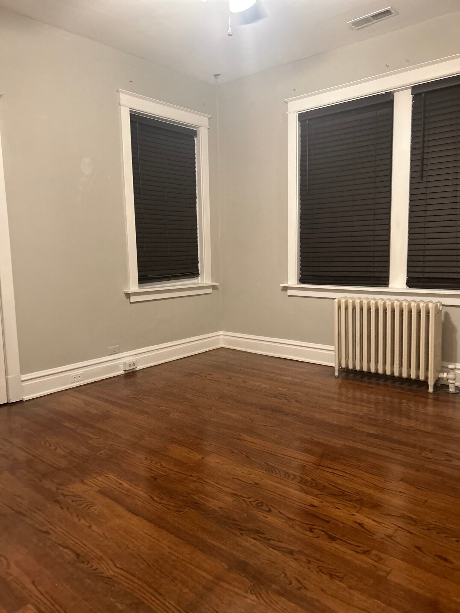 Building Photo - 1118 Ralph Ter