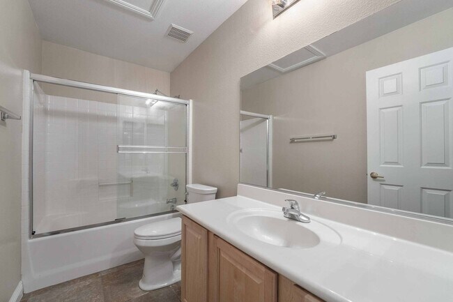 Building Photo - Gorgeous Mountains Edge Pool Home For Rent !