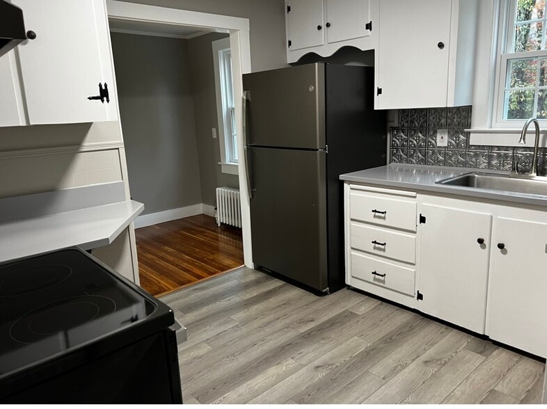 Kitchen - 84 Milton Rd