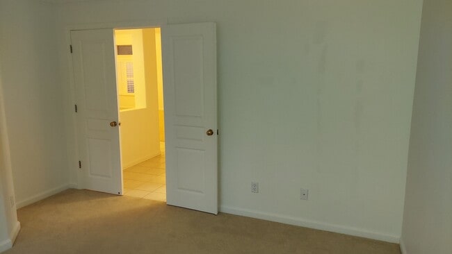 Building Photo - Excellent single story, 4 bedroom 3 bath home in Ashley Woods, a gated Granite Bay Neighborhood.